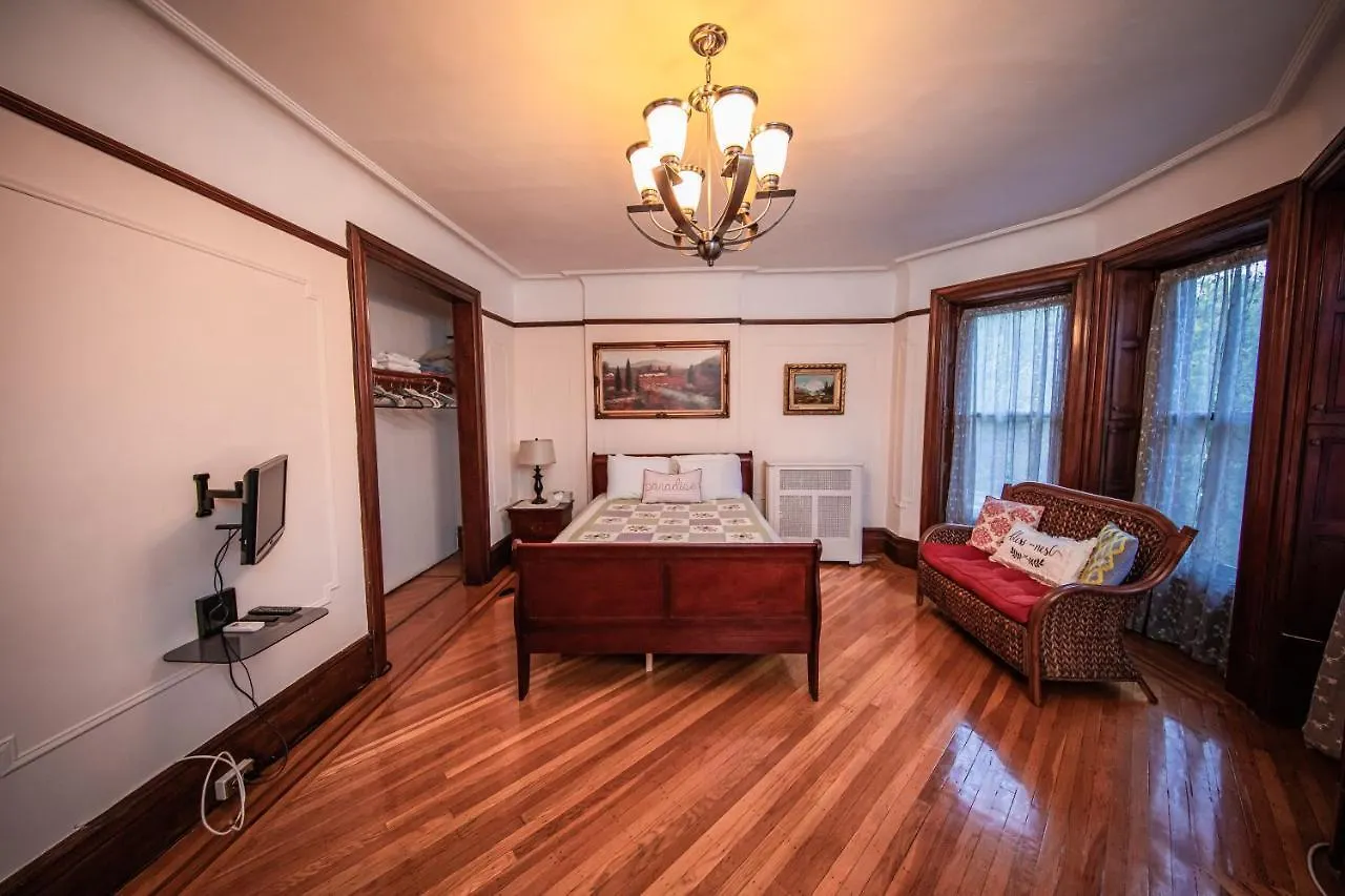 Plg House منزل للإقامة